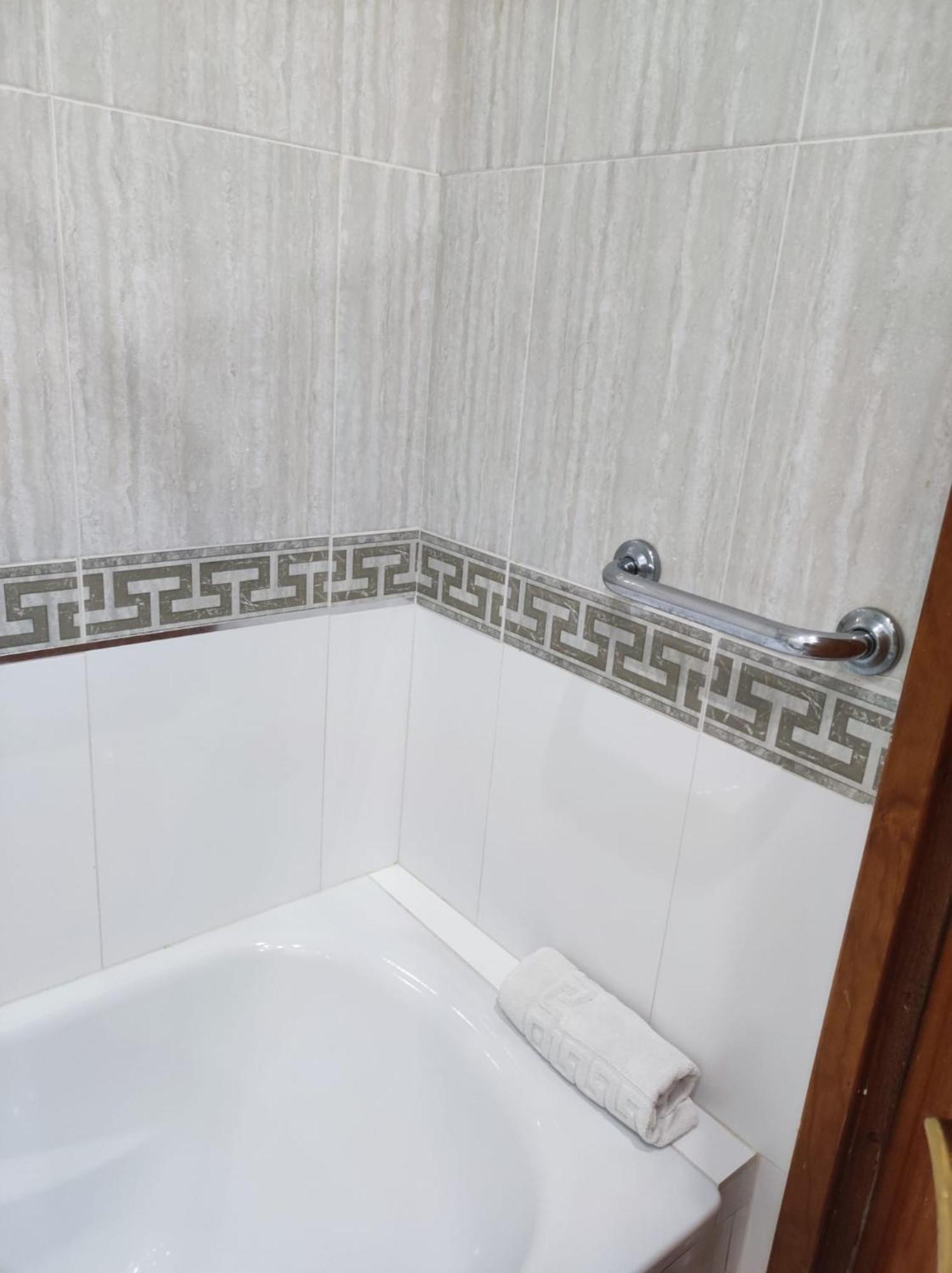 Hacienda 19 Menyber Daire Nerja Dış mekan fotoğraf