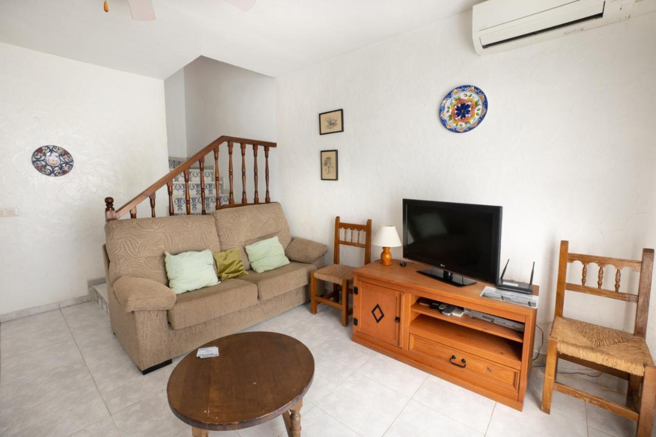 Hacienda 19 Menyber Daire Nerja Dış mekan fotoğraf